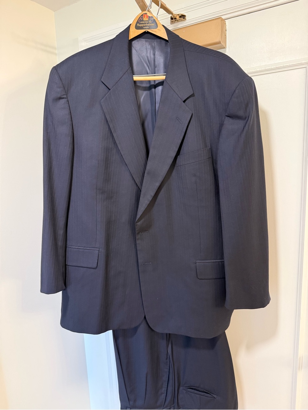 Men’s Navy Blue Suit